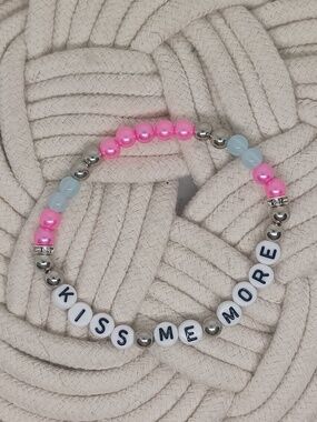Doja Cat- Vie Tour- Kiss Me More Bracelet